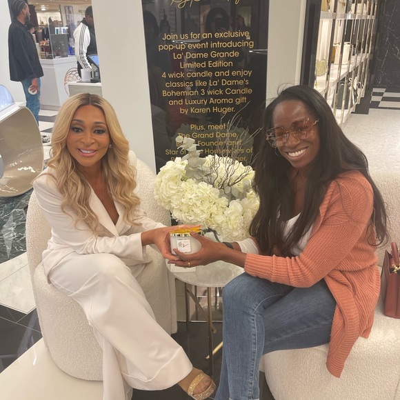 Meet your Posher, Lauren - Picture 2 of 3